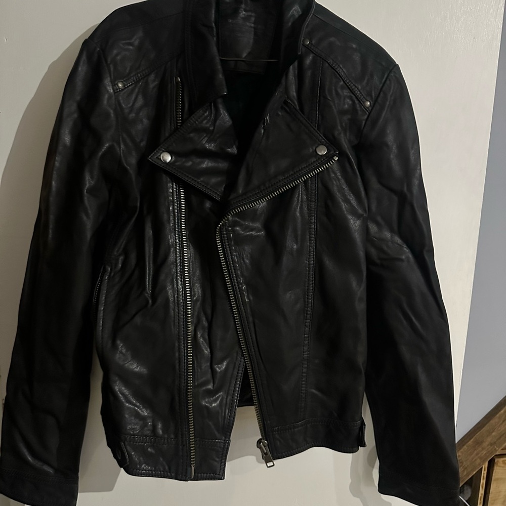Vintage Men’s Genuine Leather Jacket (Medium)